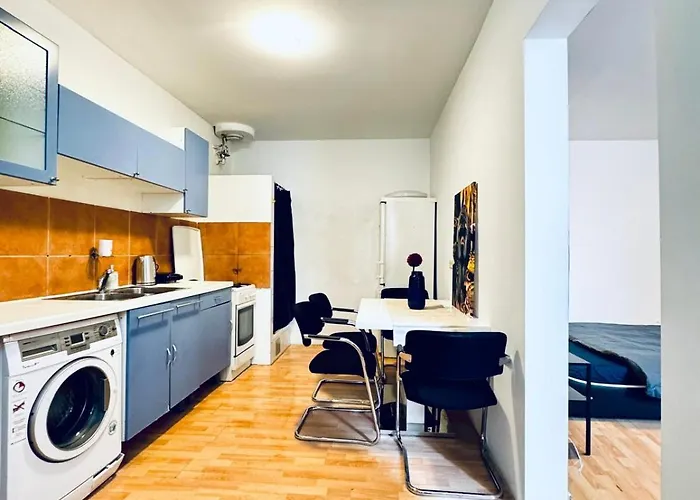 Cozy 1br Apartment, 15 Min From Augarten Διαμέρισμα *